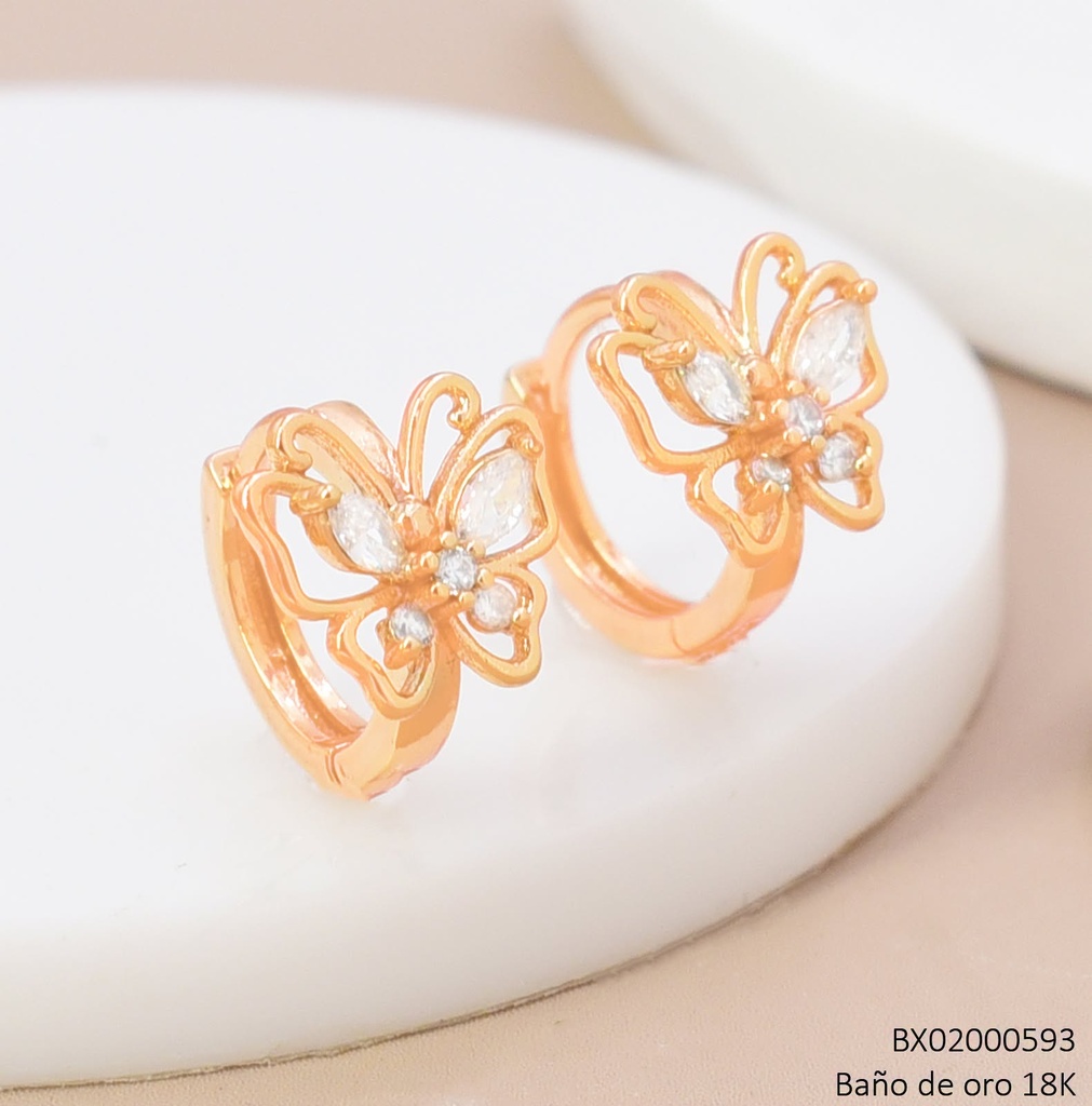 ARETES HUGGIES BAÑO DE ORO 18K. XUPING CROQUI MARIPOSA
