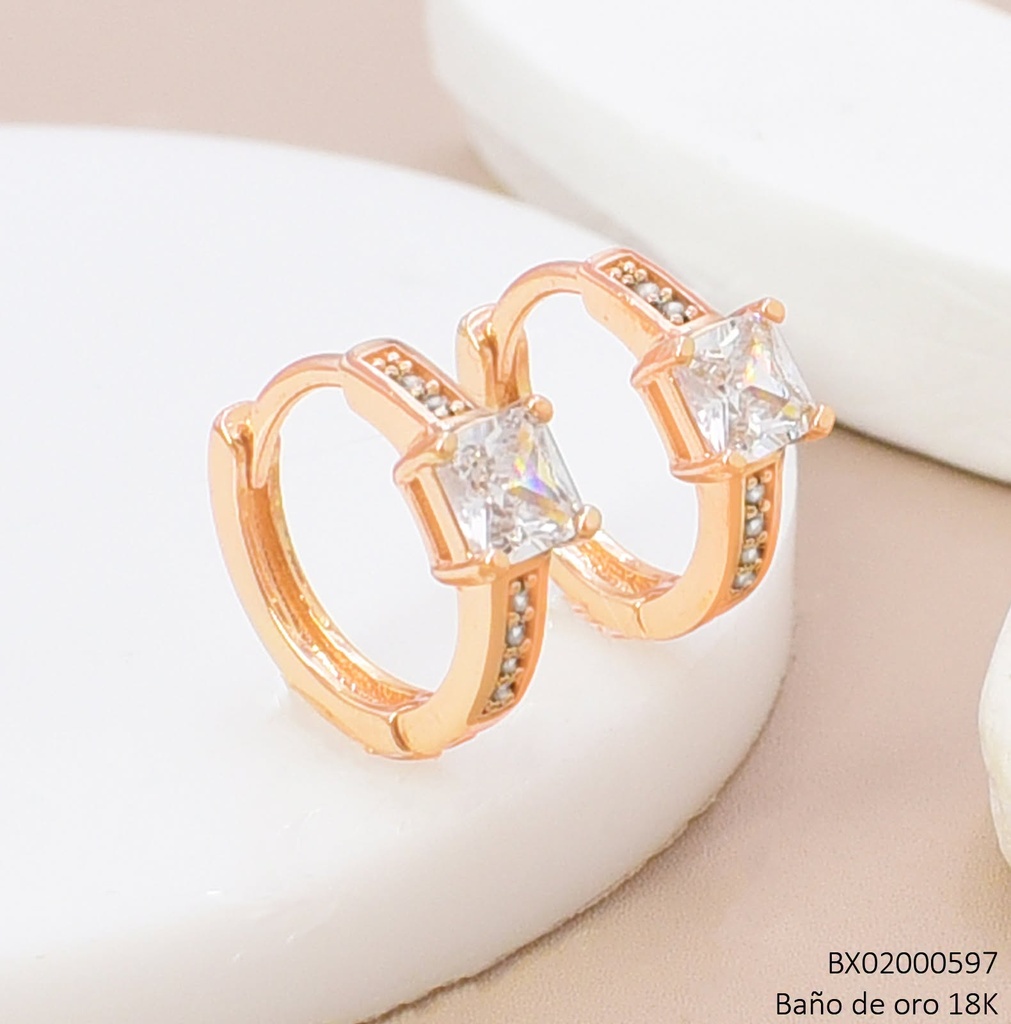 ARETES HUGGIES BAÑO DE ORO 18K. XUPING ESTILO ANILLO SOLIT.