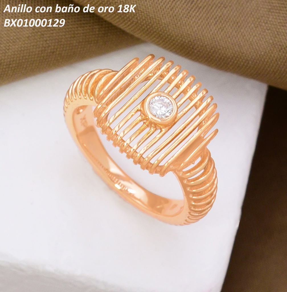 ANILLO BAÑO DE ORO 18K. XUPING CUADRO CALADO/ ZIRC. RD CRISTAL (X.JL)