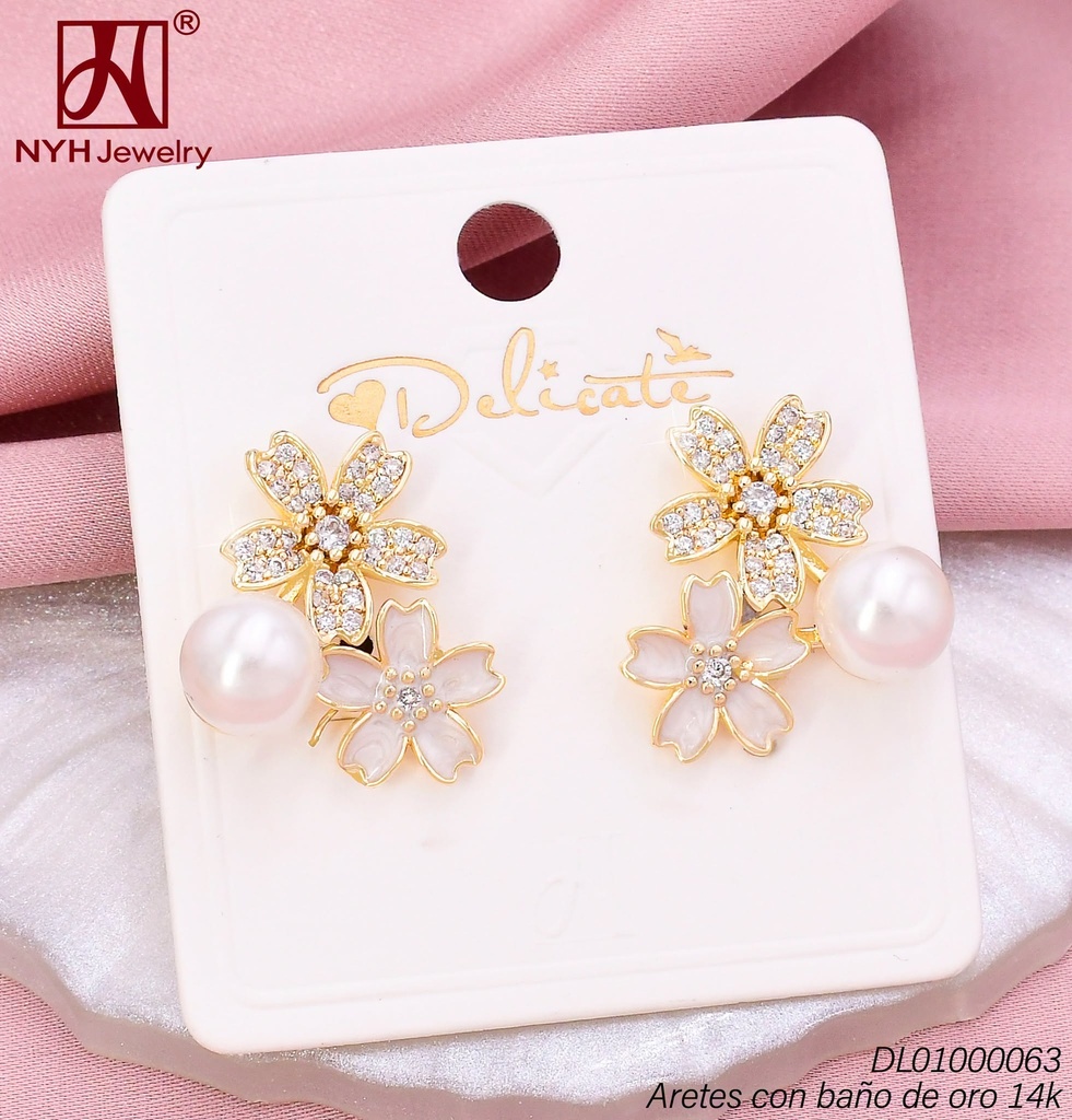 ARETES BAÑO DE ORO 14K. 2 FLORES ZIRC/ESMALTADA/PERLA COLGANTE MC02A (DEL1)