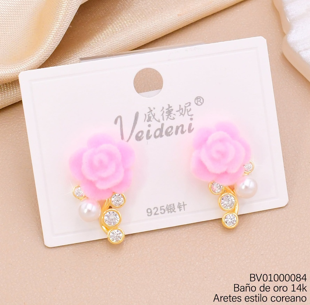 ARETES BAÑO DE ORO 14K FLOR GAMUZA ROSADA/ZIRC. RD/PERLA EH-4138(VEI080926)