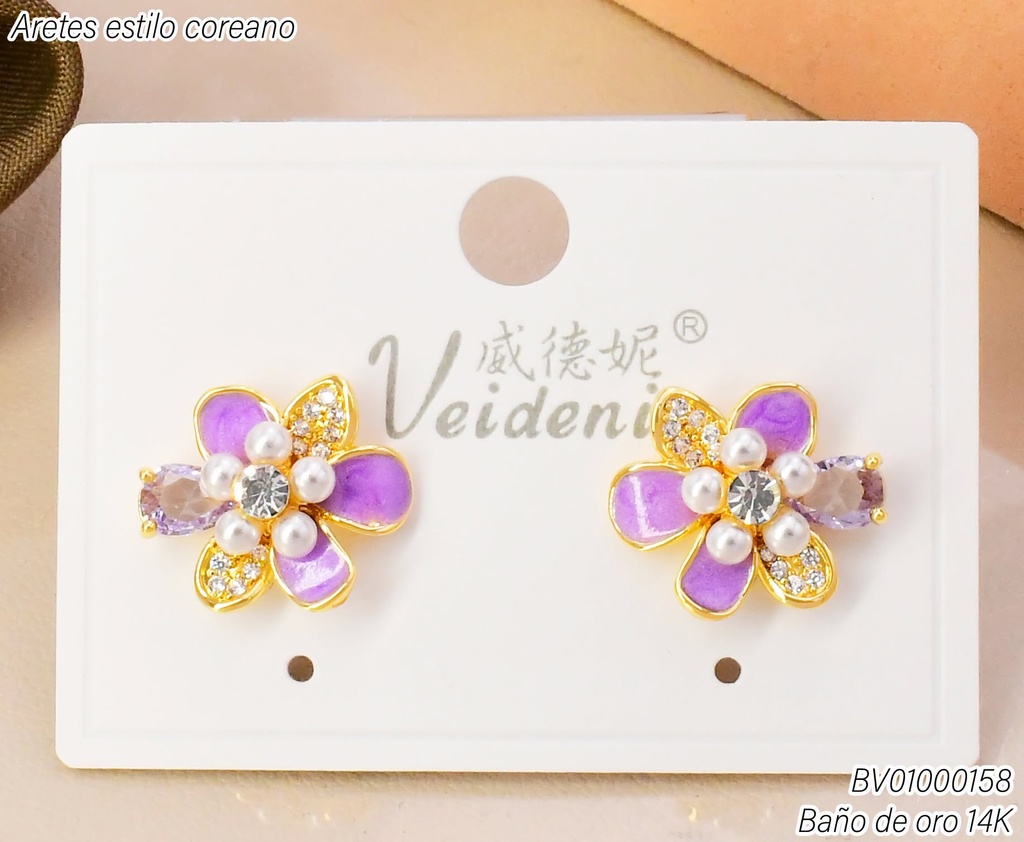ARETES BAÑO DE ORO 14K.FLOR LILA C/ZIRC-PERLITA  EH-4323 (VEI080926)