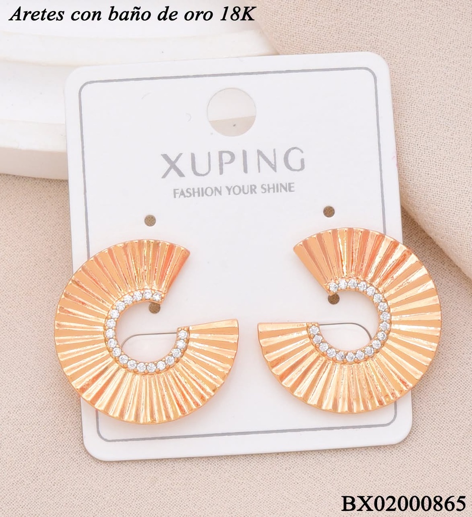 ARETES BAÑO DE ORO 18K. XUPING EN FORMA DE C CON ZIRCON CRISTAL  (XAG)