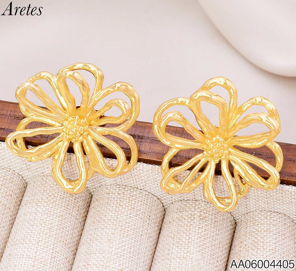 ARETES FLOR DOBLE PETALOS CALADOS KE134237-SP (KS26)