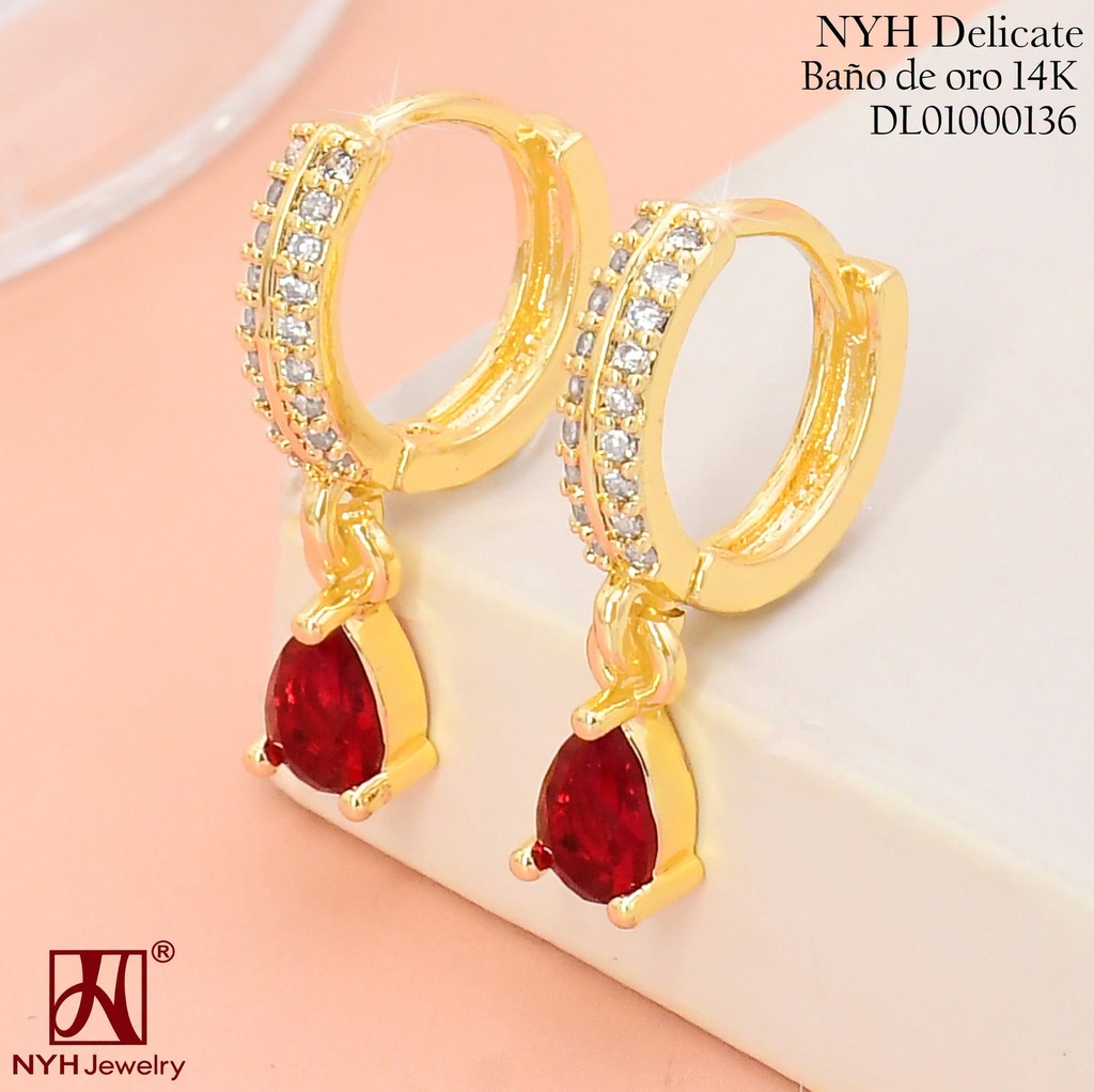 ARETES HUGGIES BAÑO DE ORO 14K. GOTA ZIRC.ROJA TG3310U (OC.)