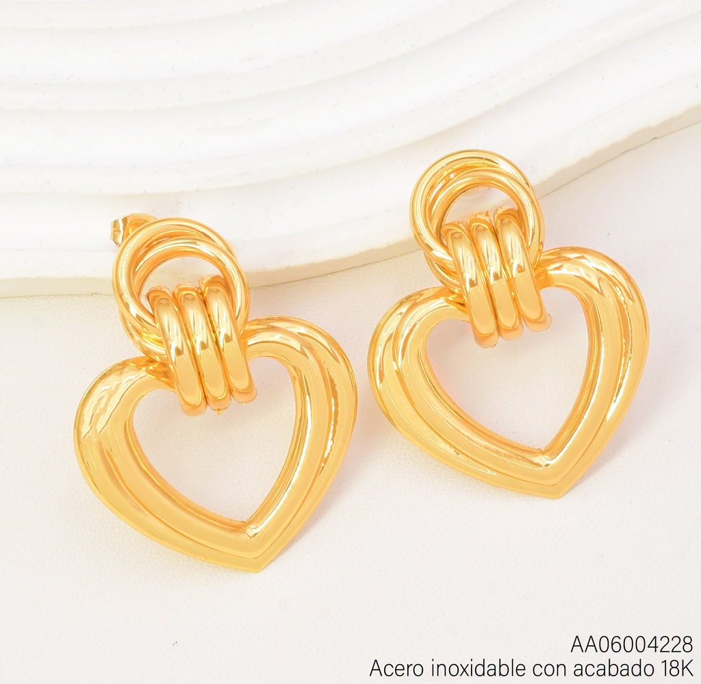 ARETES RD. CORAZON ENTRE ACERO INOX. ACABADO 18K (2V26)