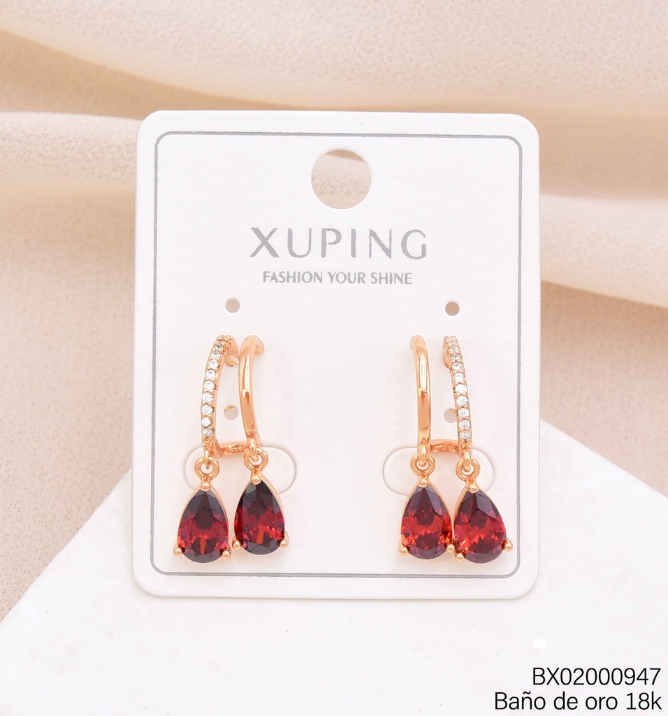 ARETES BAÑO DE ORO 18K."C" DOBLE C/GOTAS ROJAS (XAG)