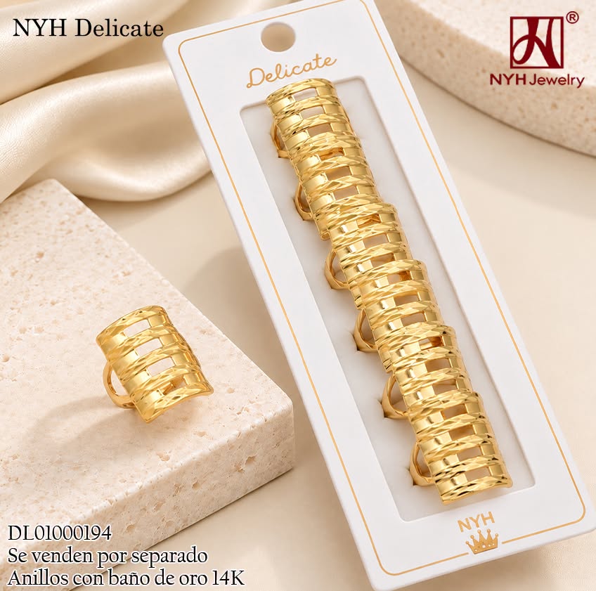 ANILLO BAÑO DE ORO 14K.  CUADRO CALADO/GRAB TRIANGULAR XJHH80 (DEL211026)