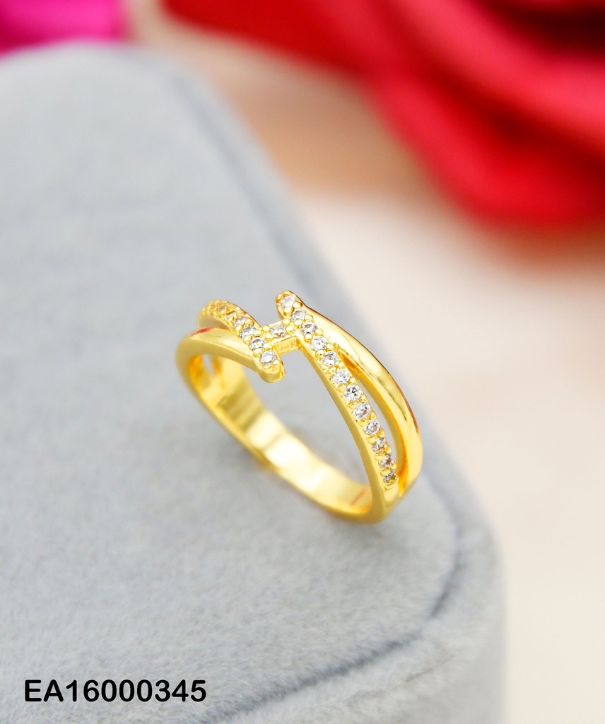 ANILLO 2 LÍNEAS ZIRCONIAS Y 1 LISA