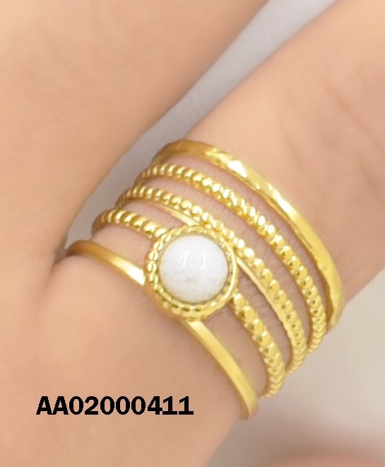 ANILLO 5 LÍNEAS VARIAS C/PIEDRA REDONDA BLANCA