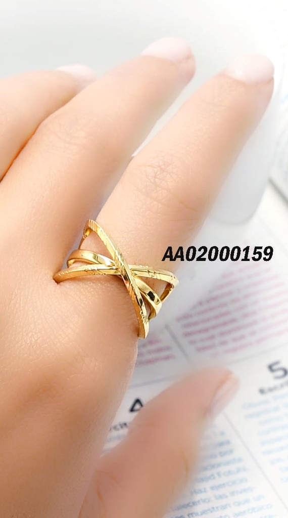 ANILLO DORADO 3 LINEAS ENTRELAZADAS