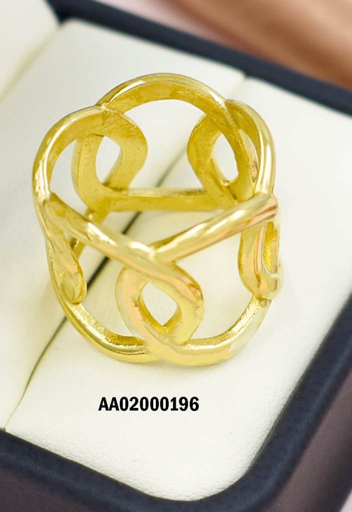 ANILLO DORADO CIRCULOS GRANDES ENTRELAZADOS