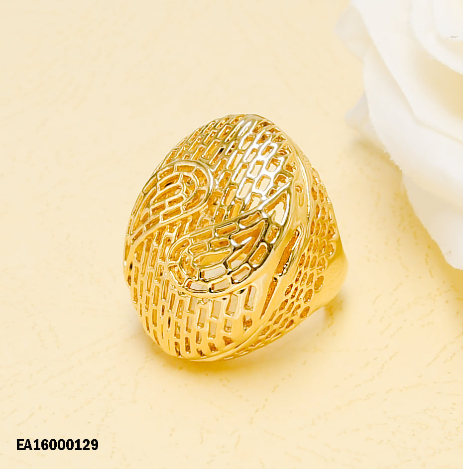 ANILLO ENCHAPADO DORADO OVALADO CALADO