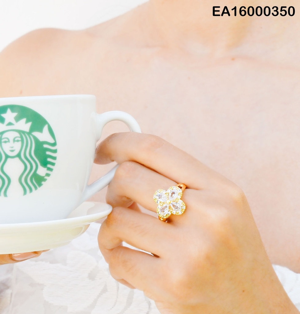 ANILLO FLOR 4 PETÁLOS ZIRCONIAS BASE DOR/ZIRC