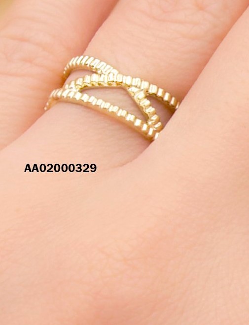 ANILLO TRES LÍNEAS TORNEADAS,2 ENTRELAZADAS