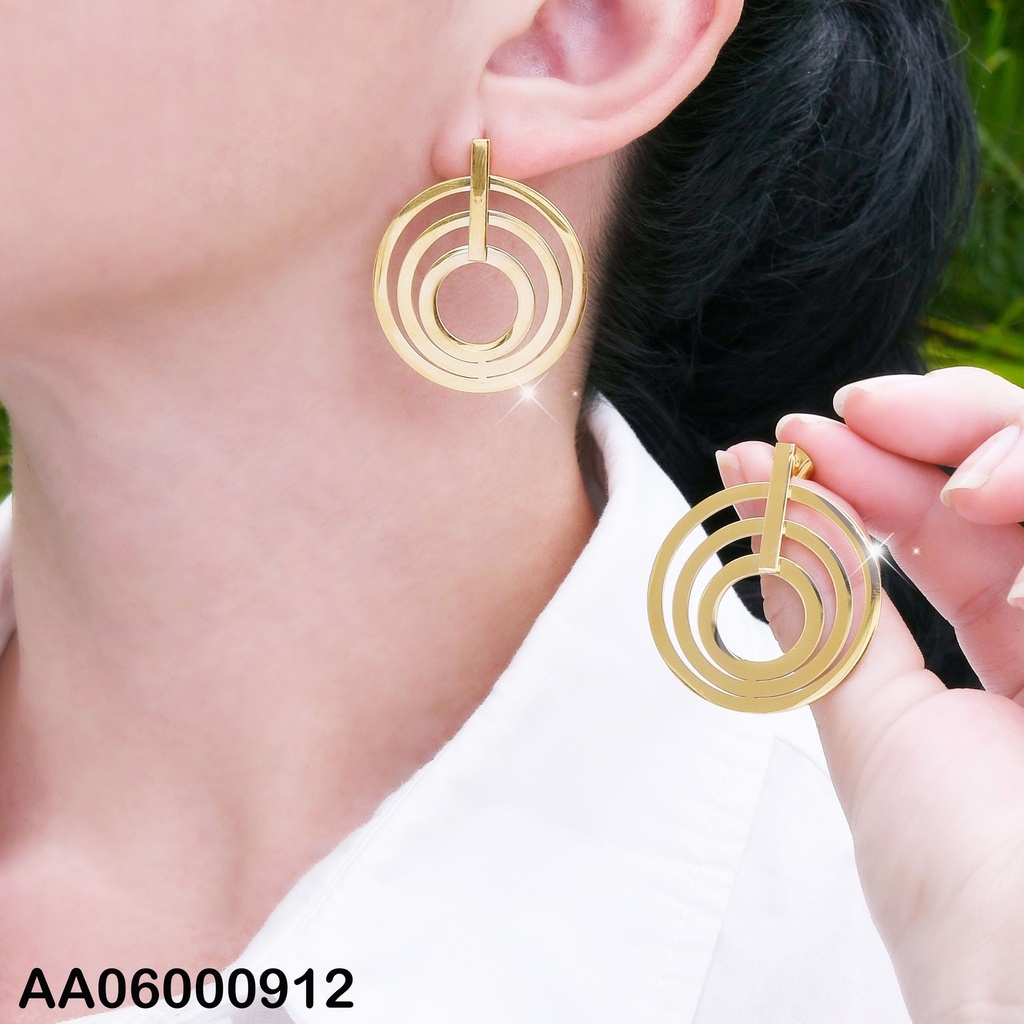 ARETES 3 CÍRCULOS UNIDOS POR PLAQUITA VERTICAL