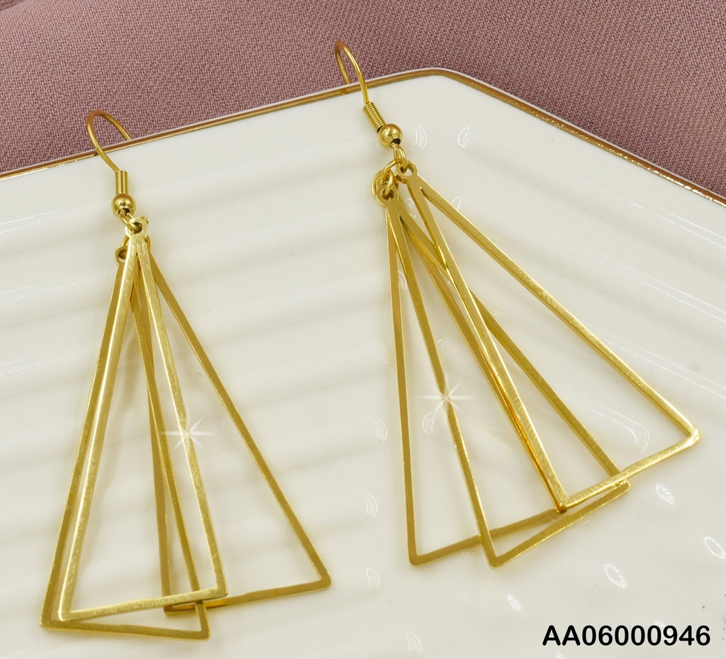 ARETES COLGAR TRES CROQUIS TRIÁNGULOS