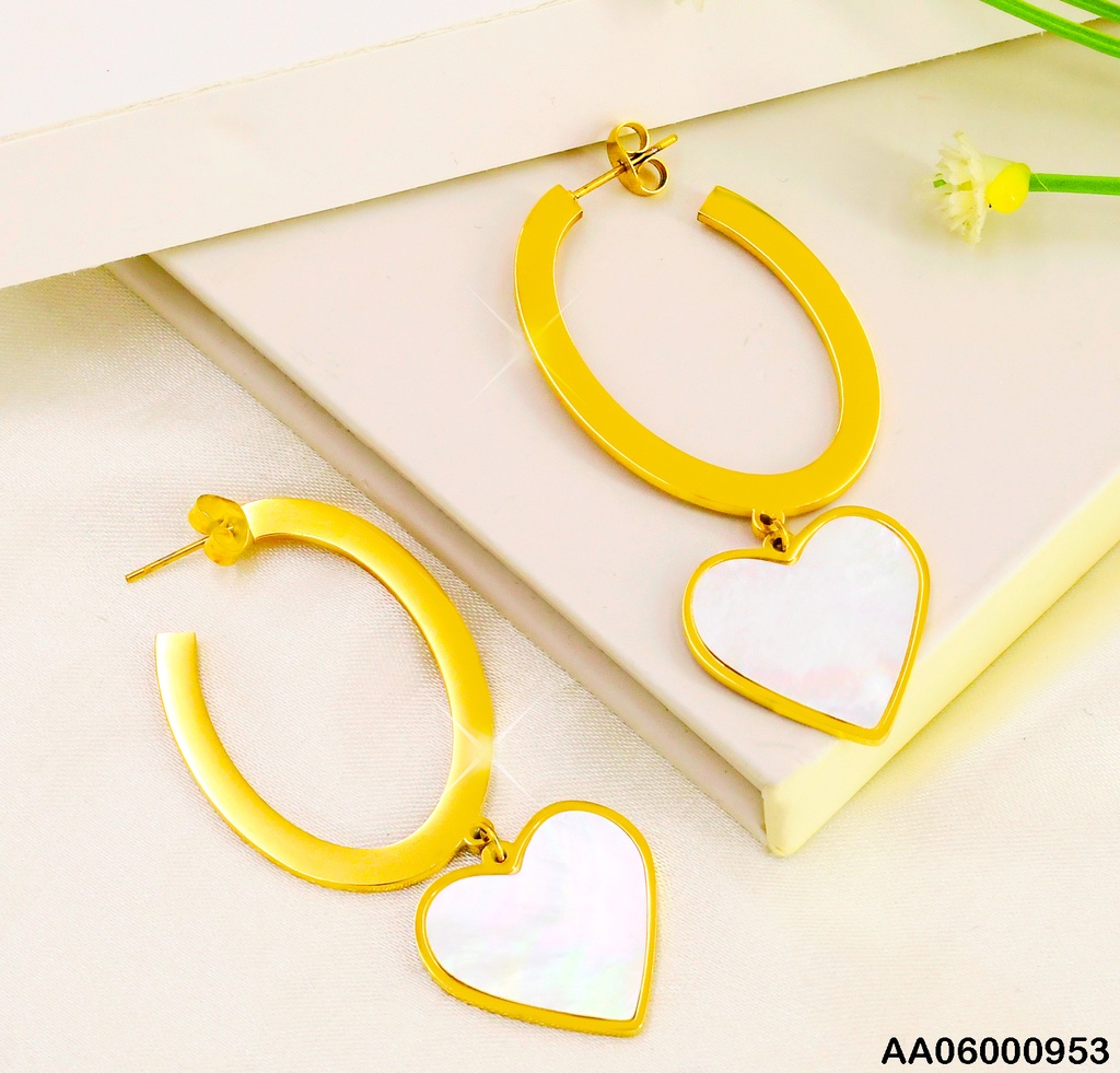ARETES "U" PLANA C/CORAZON BLANCO COLGANTE