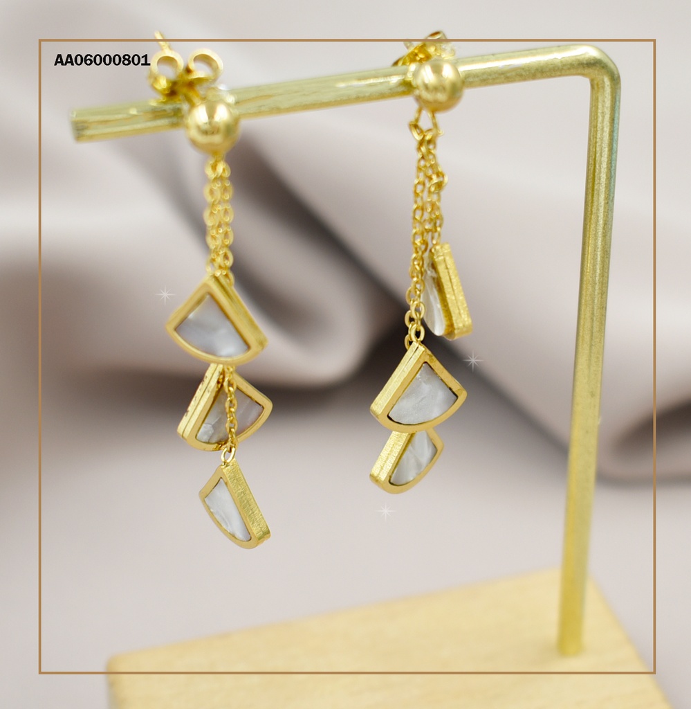 ARETES DE COLGAR 3 TRIÁNGULOS DE CONCHA NÁCAR COLGANTES
