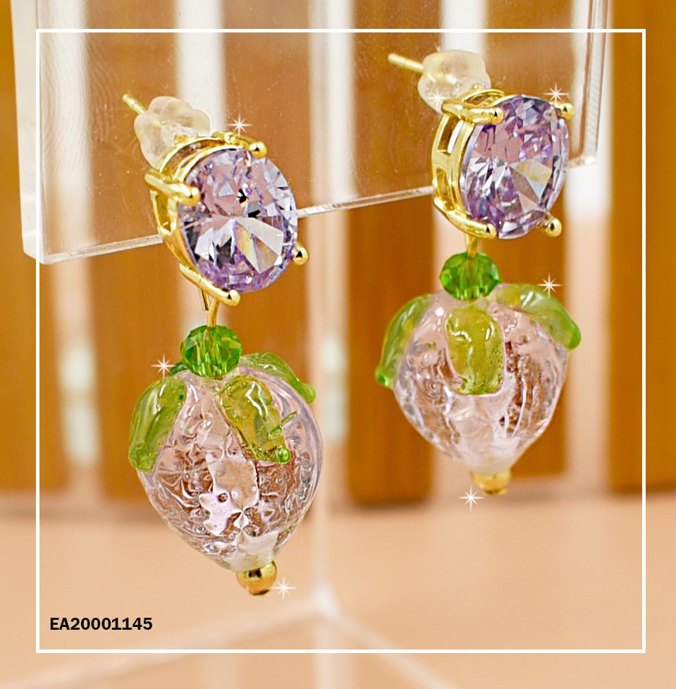 ARETES DE COLGAR FRESAS MORADAS