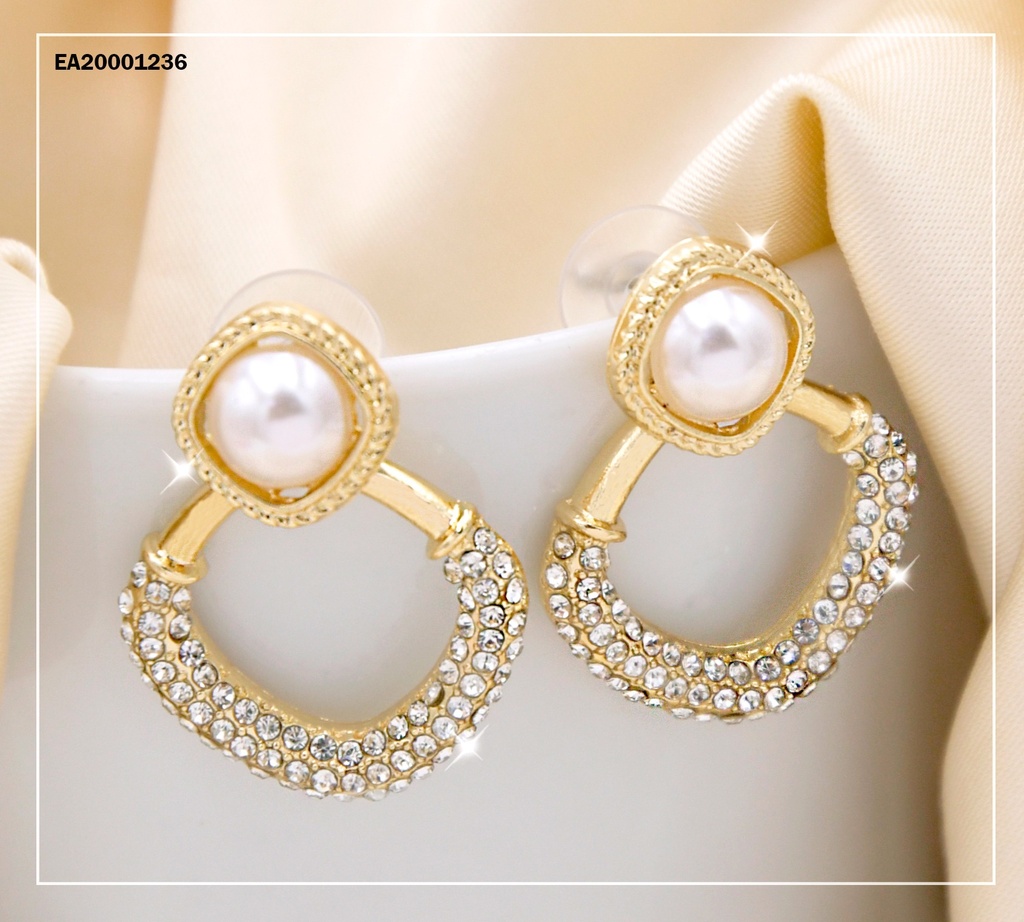 ARETES DE COLGAR ROMBO REDONDEADO C/ZIRCONIAS