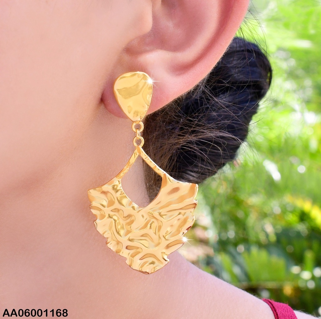 ARETES COLGAR TRIÁNGULO INVERTIDO CORRUGAD EA148-45