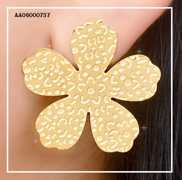 ARETES DE PLACA DE FLOR LISAS