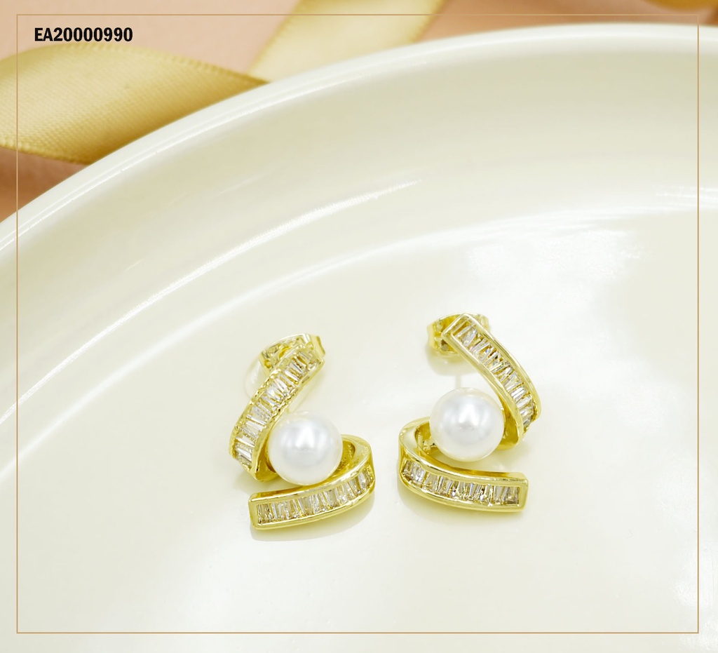 ARETES ESPIARL DE CRISTALES C/PERLA EN MEDIO