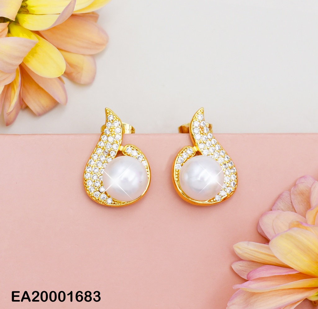 ARETES ESTRELLA COLGANTE CORAZÓN PIXELEADO ZIRC.