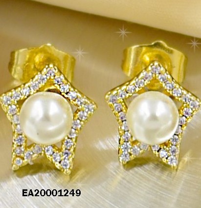 ARETES ESTRELLA ZIRCONIAS C/PERLA AL CENTRO