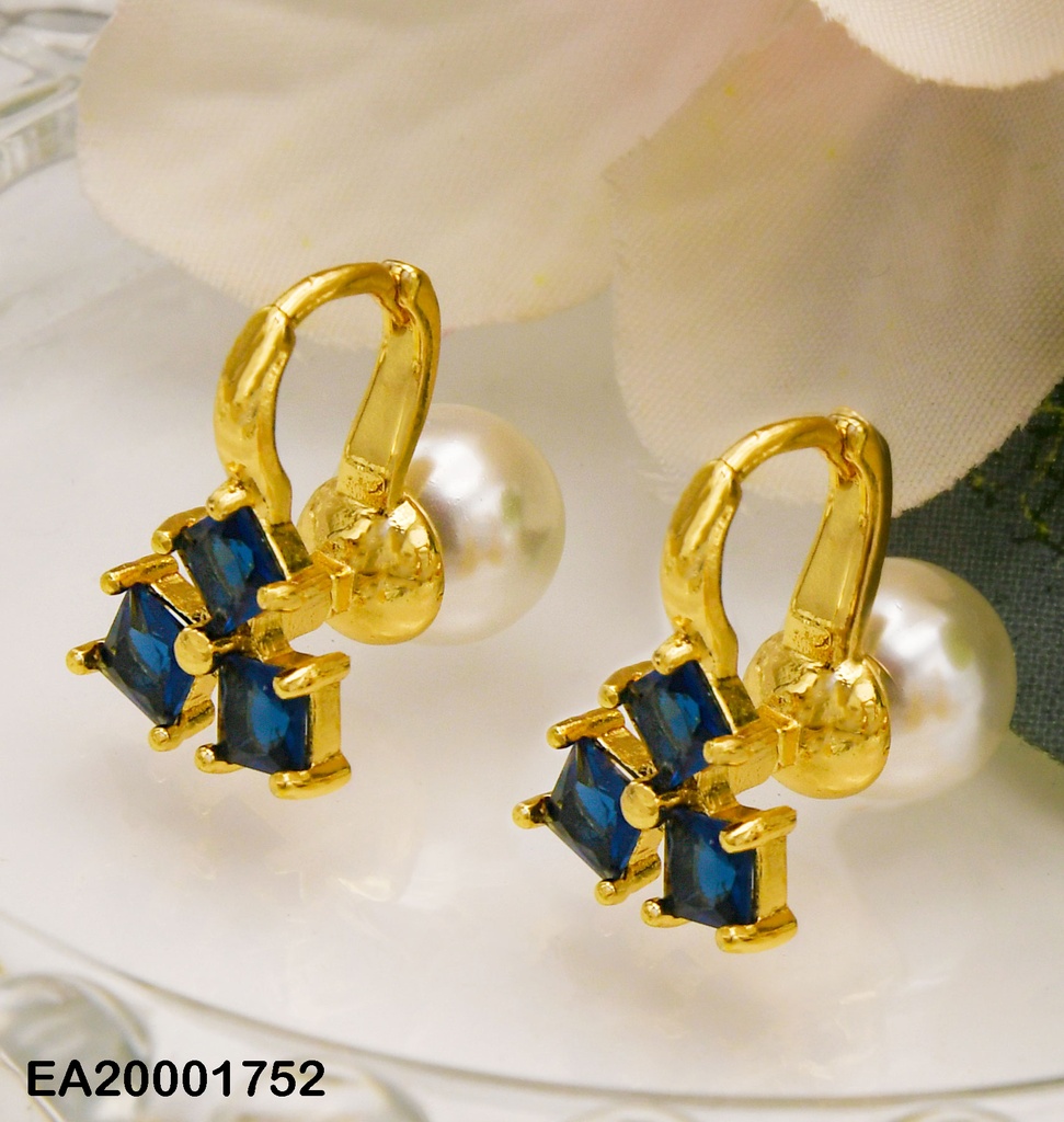 ARETES FLOR 3 PETÁLOS ZIRCONIAS C/PERLA P4220