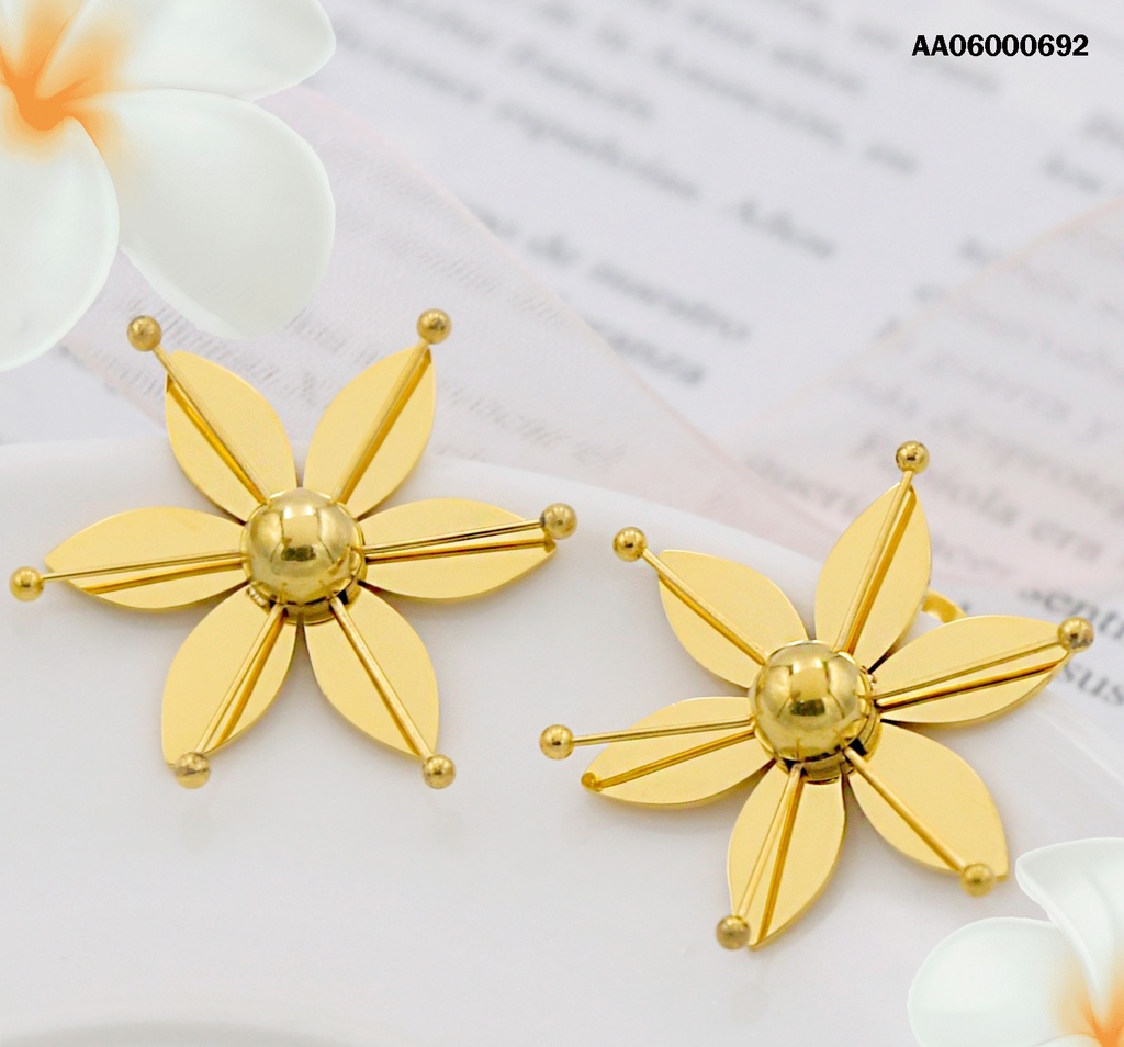 ARETES FLOR PETÁLOS DE HOJITAS PELOTITAS DOR.