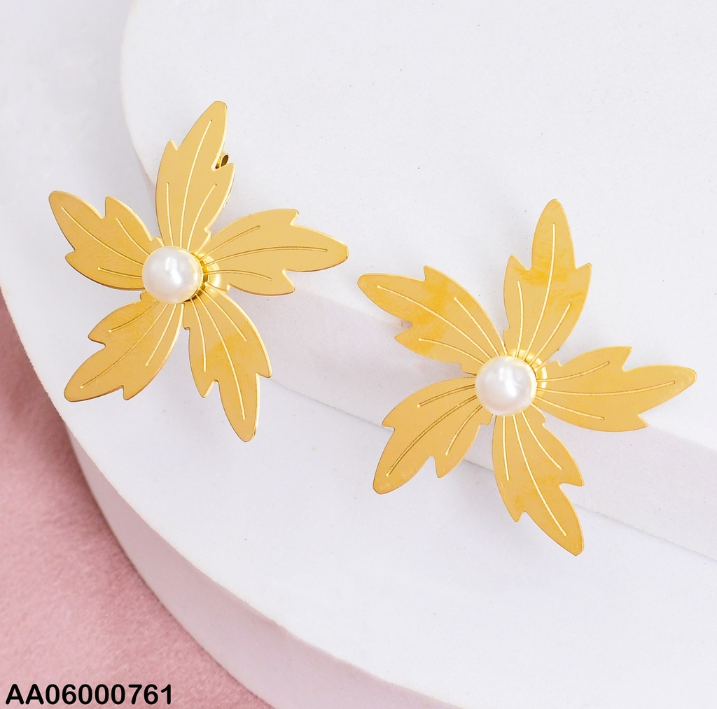 ARETES FLOR PETÁLOS IRREGULARS ESPIRAL PERLA 0738621-054