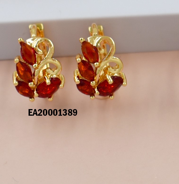 ARETES HUGGIES RAMITA HOJITAS ZIRCONIAS ROJAS