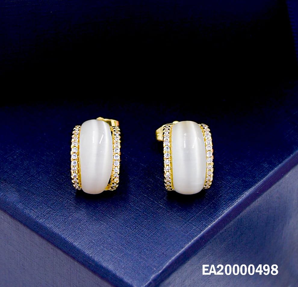 ARETES OVALADOS PIEDRA BLANCA