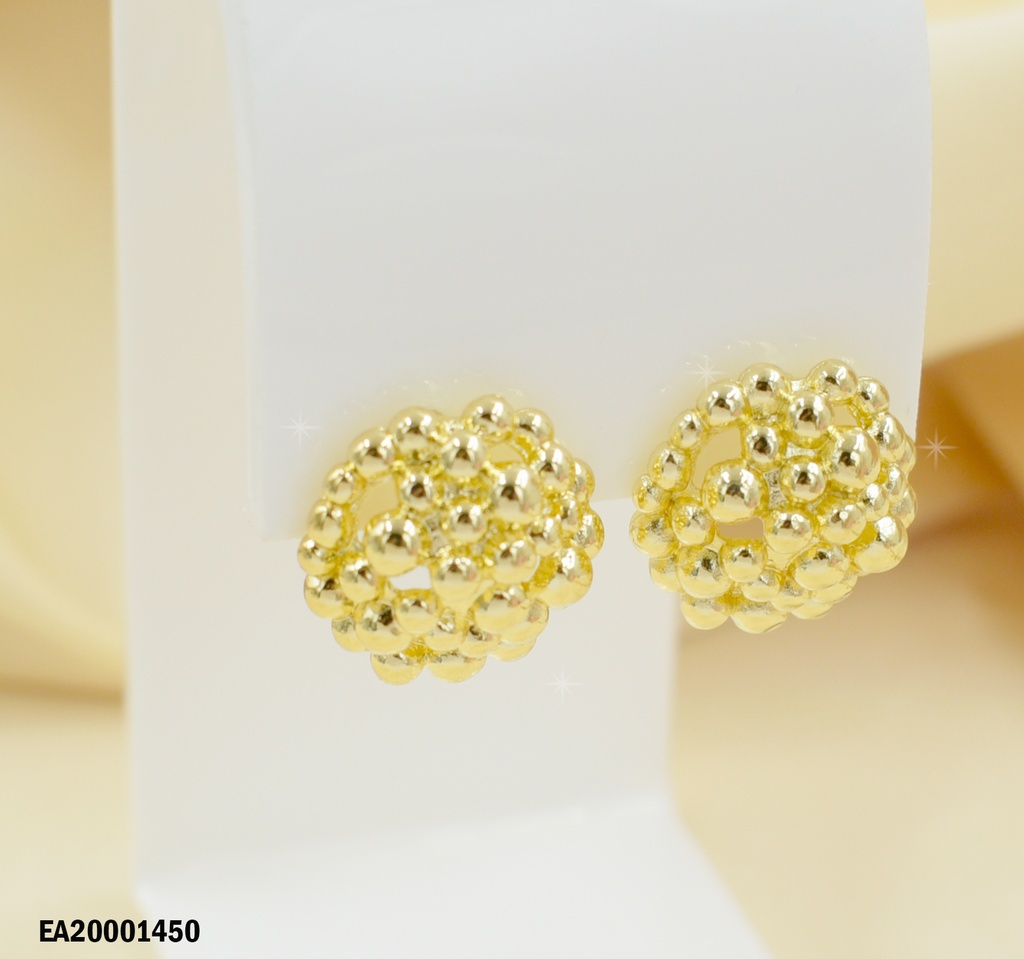 ARETES PELOTITAS DORADAS EN MASA