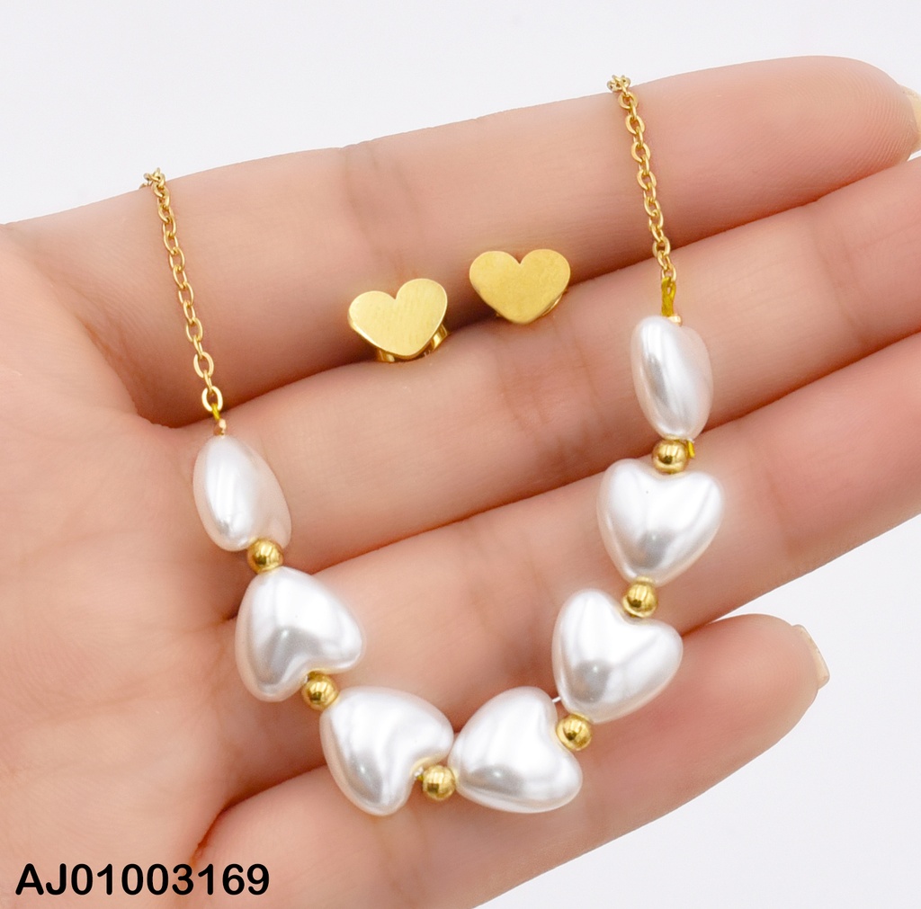 ARETES PLACAS CADENA CON 5 CORAZONES BLANCOS
