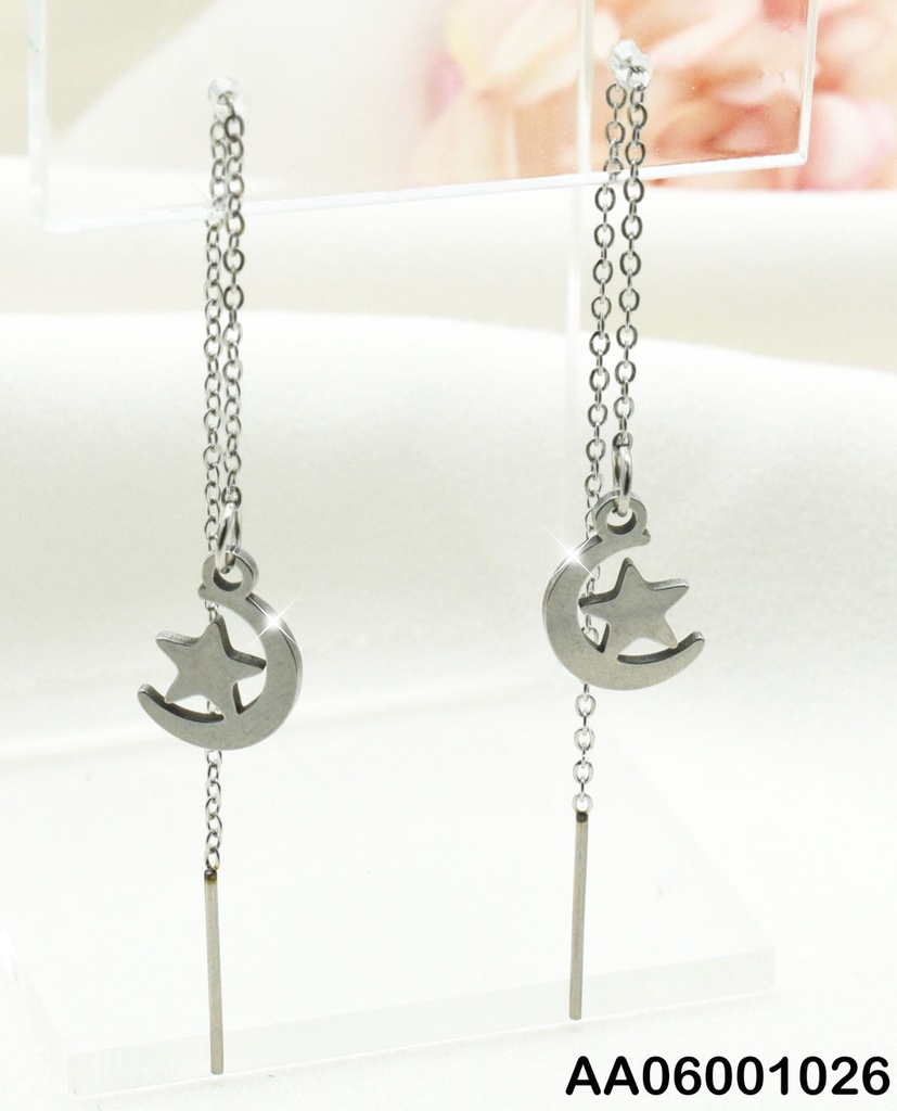 ARETES VIOLADORAS PLATEADAS COLGANTES MEDIA LUNA/ESTRELLA