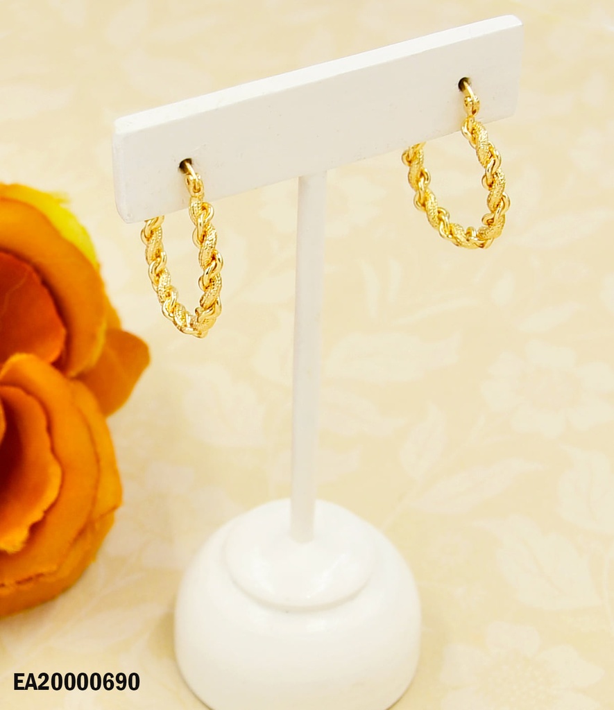 ARGOLLAS CON FORMA DE TORSAL SUPERPUESTO