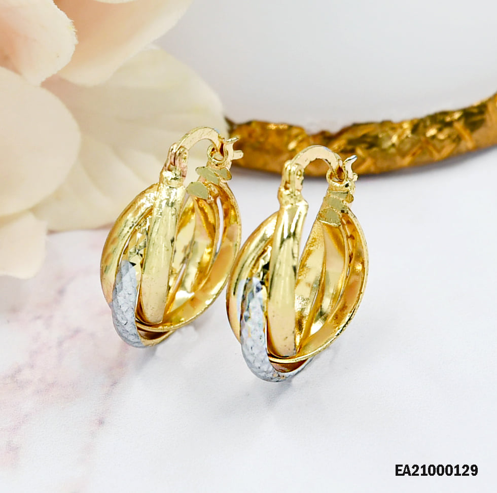 ARGOLLAS DOBLES CON LÍNEA PLATEADA ENCIMA