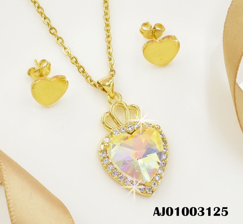 JUEGO CORAZONES DETALLES ARETES:PLACA DIJE:🤍C/CORONA