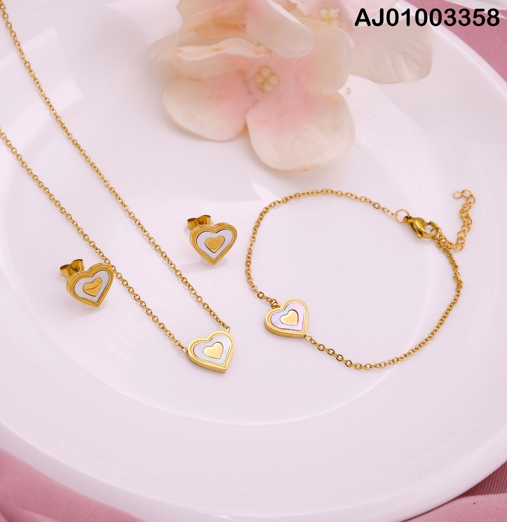 JUEGO CORAZÓN DOBLE DORADO/NÁCAR C/PULSERA