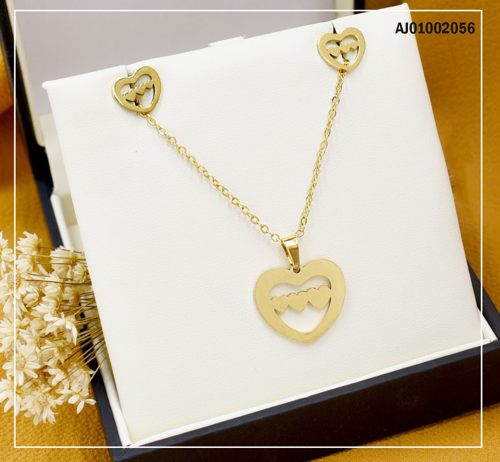 JUEGO CROQUI♥ CON 3 CORAZONES AL CENTRO