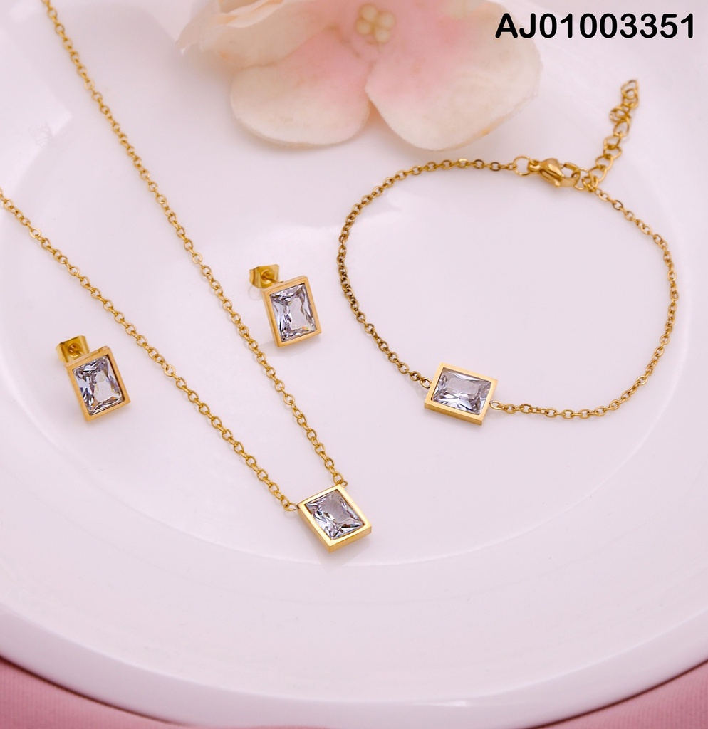 JUEGO CUADRO ZIRCONIA BASE DORADA C/PULSERA
