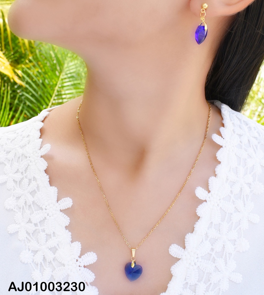 JUEGO DE CORAZÓN AZUL ZIRCONIA, ARETES DE COLGAR