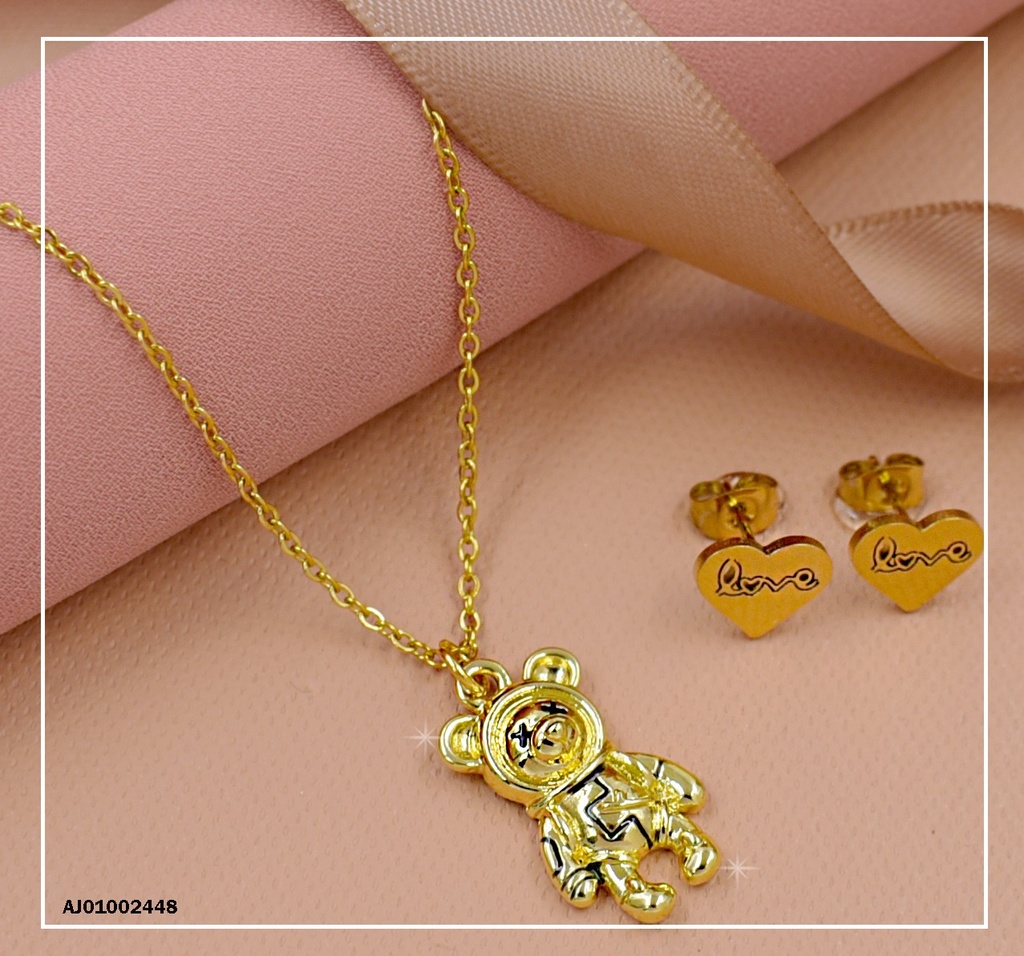 JUEGO DETALLES MINI ARETES ♥ "LOVE" DIJE OSO DORADO LISO