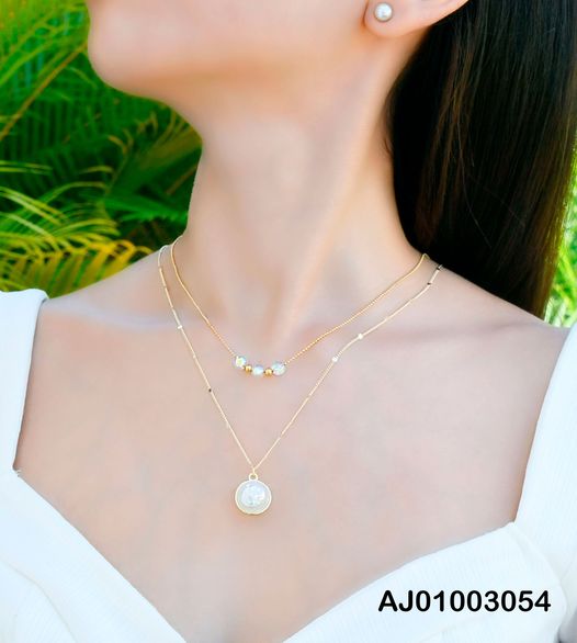 JUEGO DOBLE CAD.ARETES CORAZONES  DIJE PERLA BASE DORADA