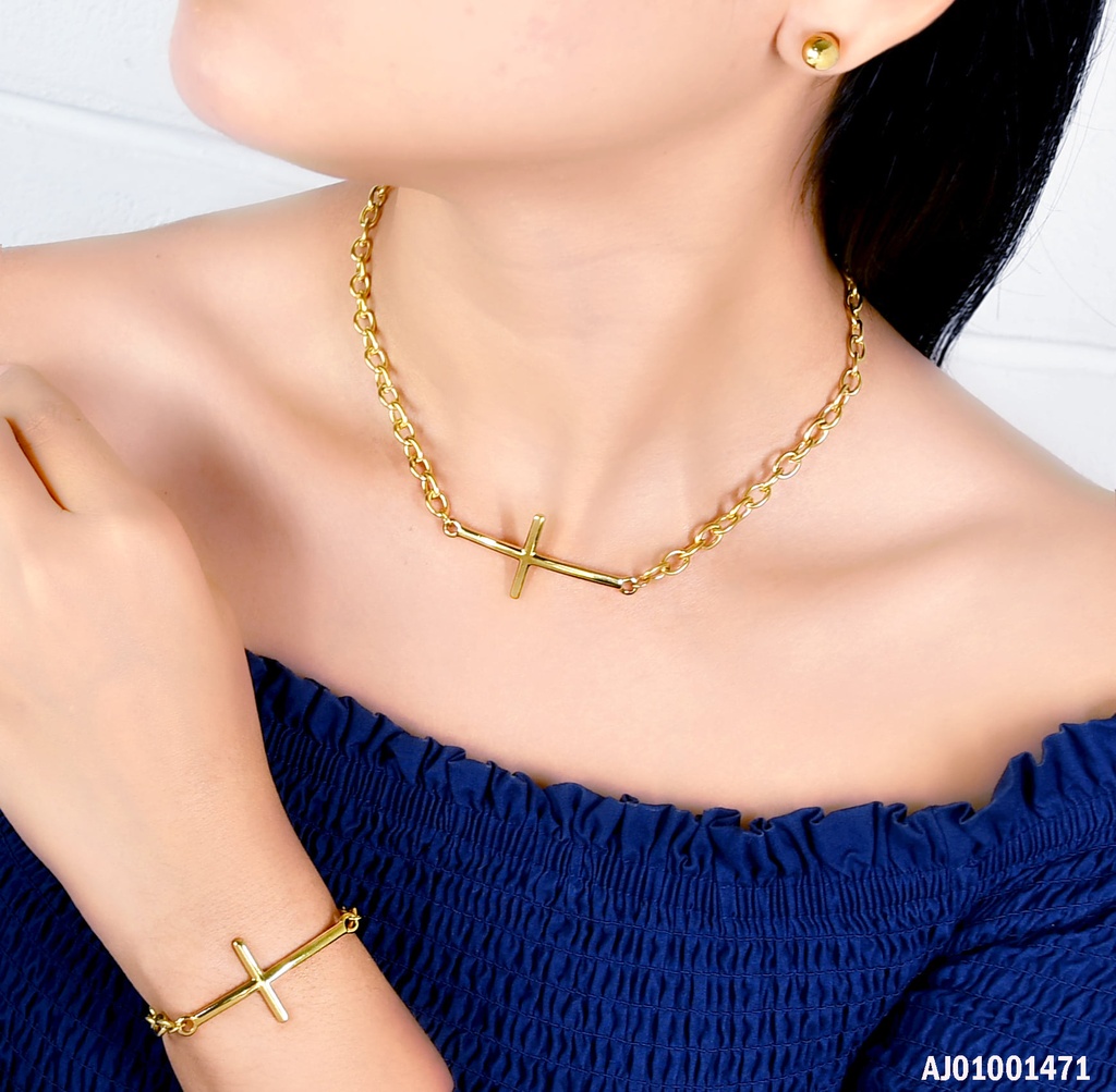 JUEGO DORADO ARETES PELOTITAS Y DIJES DE CRUCES
