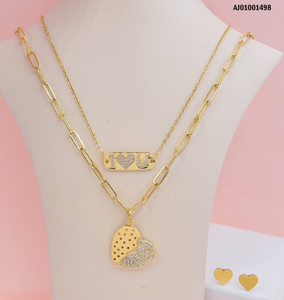 JUEGO DORADO CON PLACA ILOVEYOU Y CORAZÓN CON ZIRCONIAS