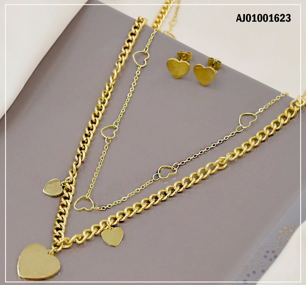 JUEGO DORADO DOBLE CADENA GRUESA Y FINA DIJES CORAZONES